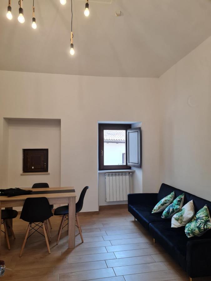 Dimora Degli Angeli Apartment ลาควิลา ภายนอก รูปภาพ